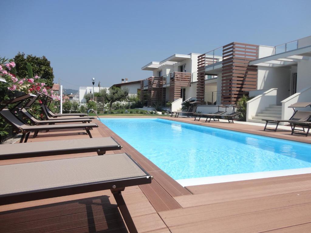 Bio Suites Pacinotti Бардолино Екстериор снимка
